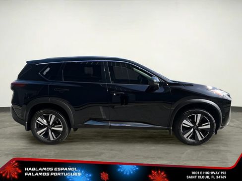 Used 2023 Nissan Rogue Platinum FWD image 7