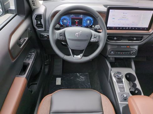 New 2025 Ford Bronco Sport Outer Banks w/ Outer Banks Tech Package+ image 16