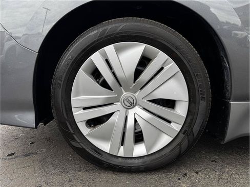 Used 2025 Nissan Leaf S FWD image 29
