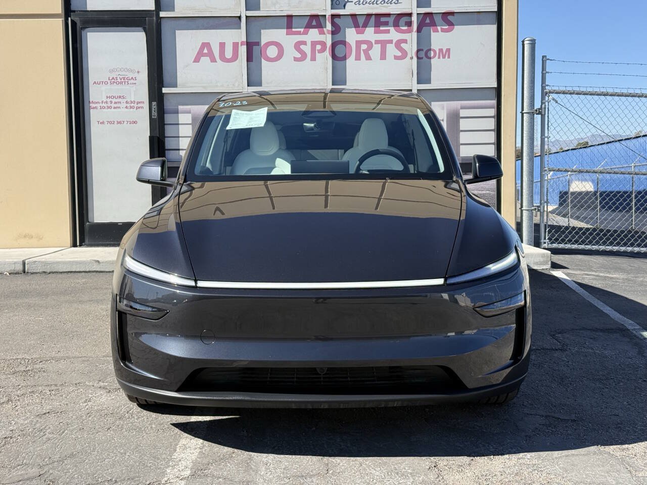 Used 2026 Tesla Model Y Long Range AWD/4WD image 3