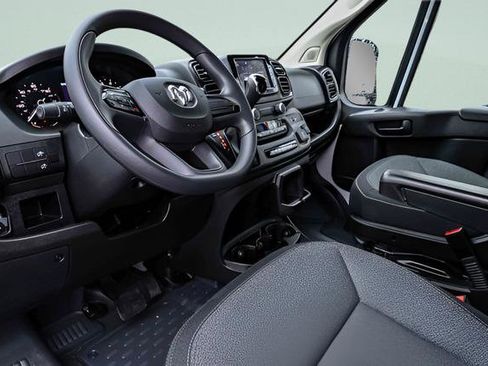 Used 2024 RAM ProMaster 2500 w/ Power Group image 7