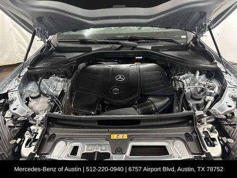 Used 2025 Mercedes-Benz GLC 300 image 32