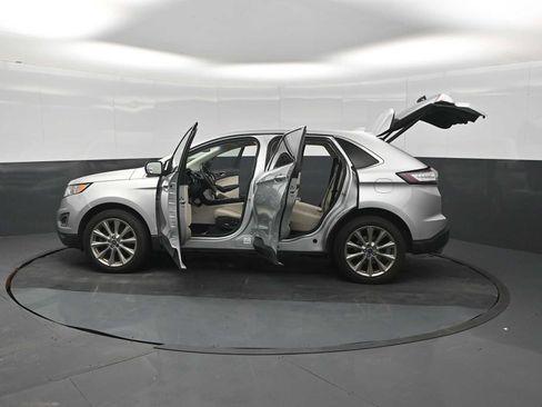 Used 2017 Ford Edge Titanium w/ Equipment Group 301A AWD/4WD image 57