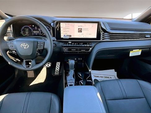 Used 2026 Toyota Camry XSE image 7