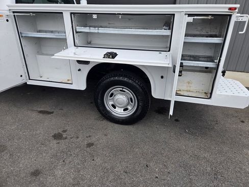 Used 2013 Ford F250 XL image 4