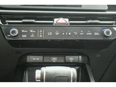 New 2026 Kia Niro LX FWD image 24