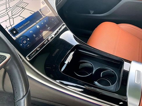 Used 2023 Mercedes-Benz GLC 300 4MATIC image 14