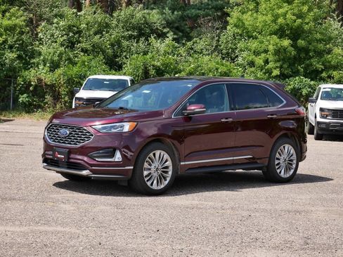 Certified 2022 Ford Edge Titanium w/ Equipment Group 301A AWD/4WD image 6