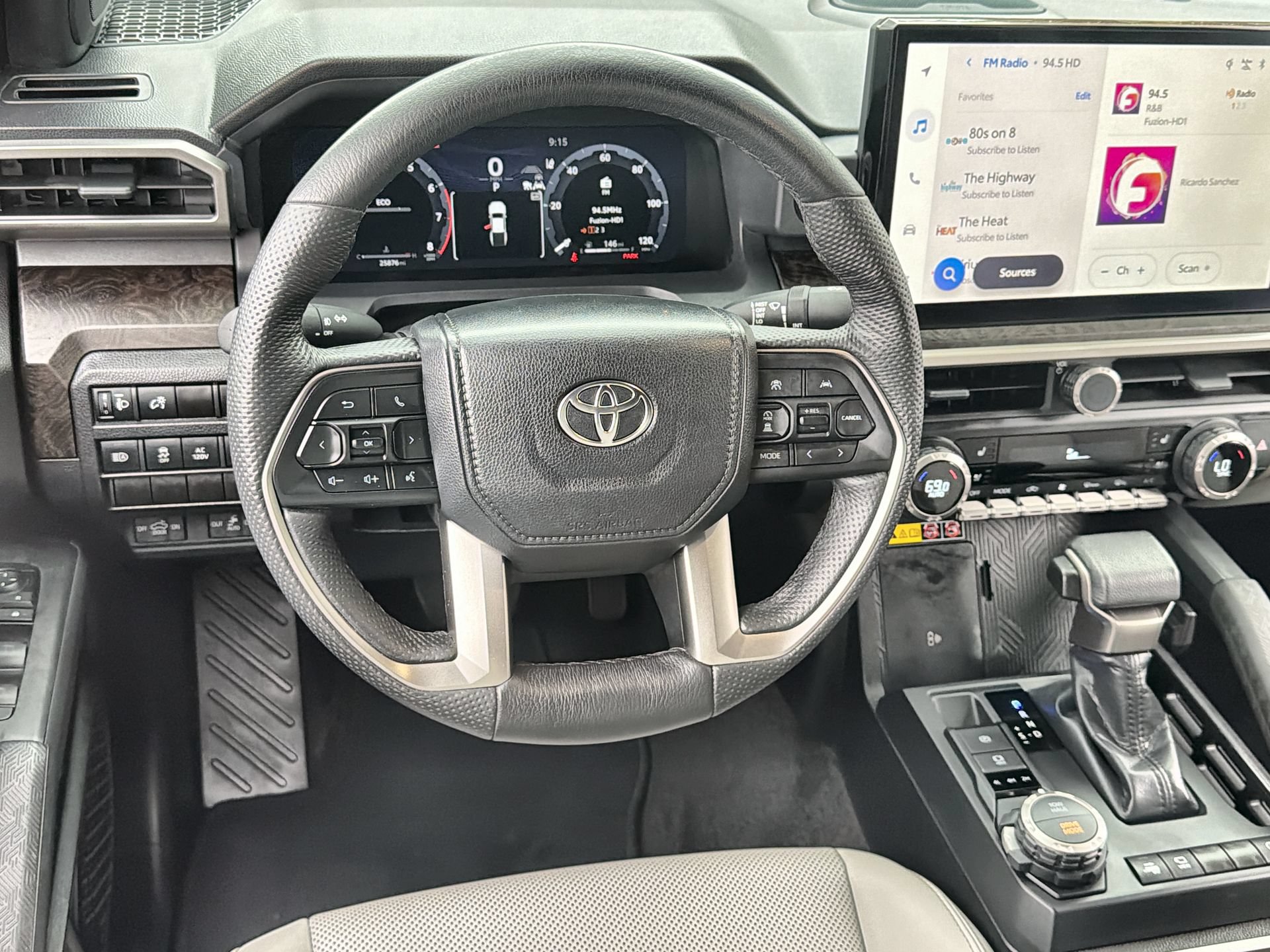 Used 2024 Toyota Tacoma Limited w/ Limited Package (LT) AWD/4WD image 6
