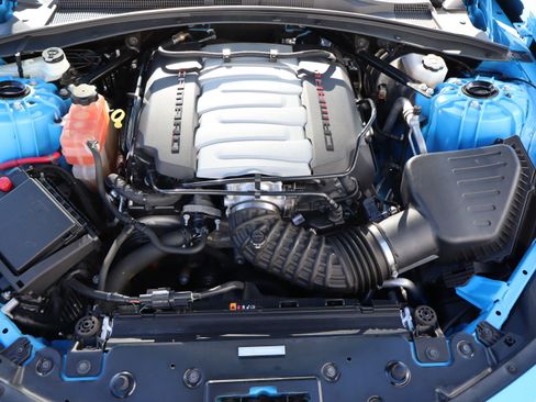 Used 2022 Chevrolet Camaro LT w/ RS Package image 36