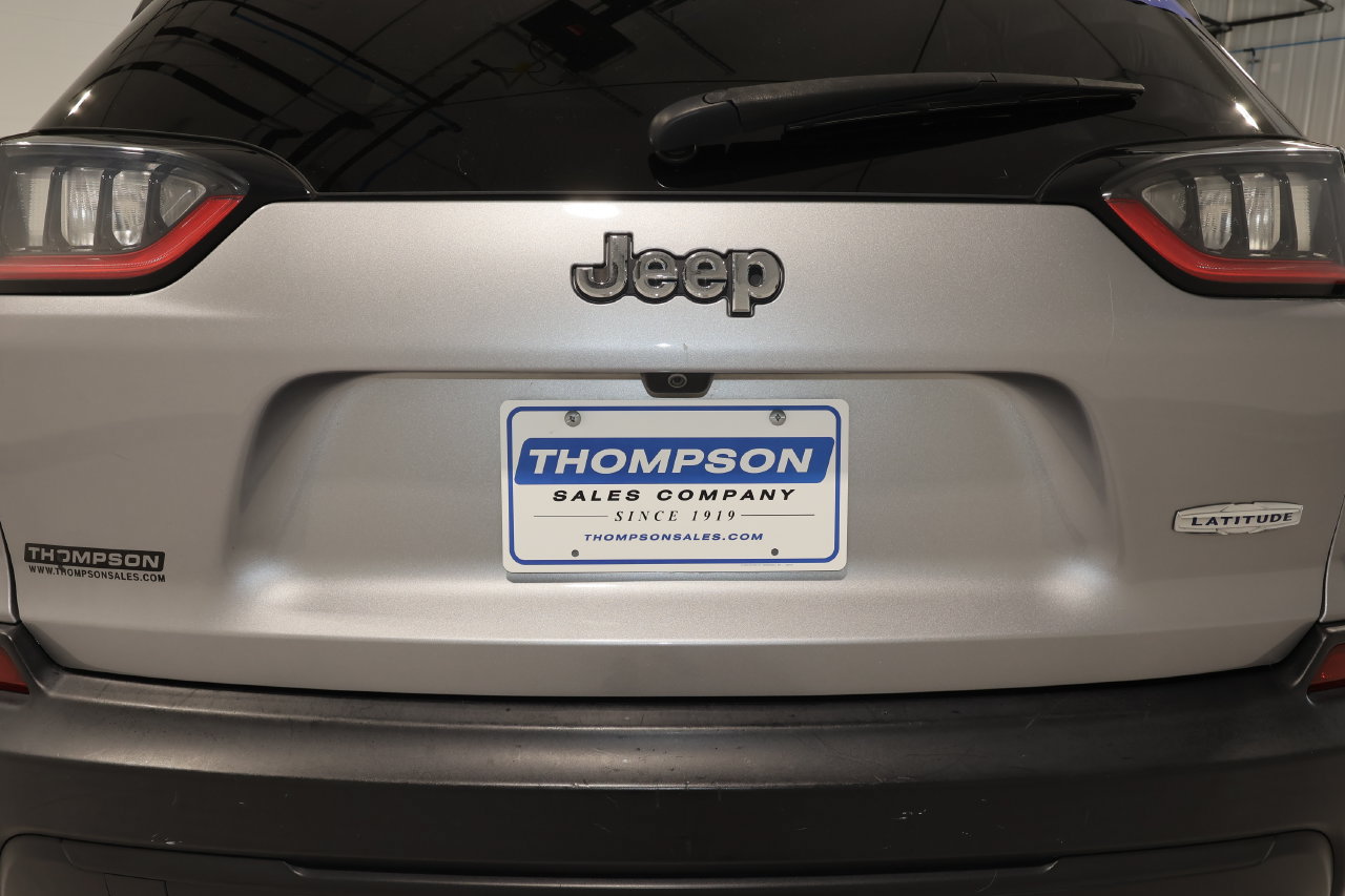Used 2019 Jeep Cherokee Latitude w/ Popular Appearance Group FWD image 21