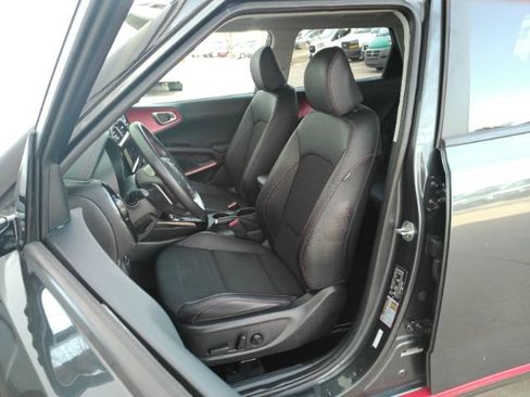 Used 2021 Kia Soul Turbo image 14