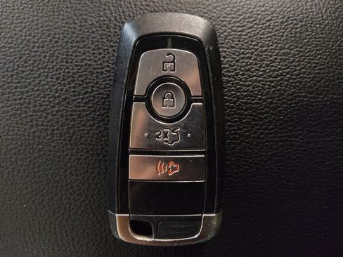 Used 2018 Ford Fusion S image 32