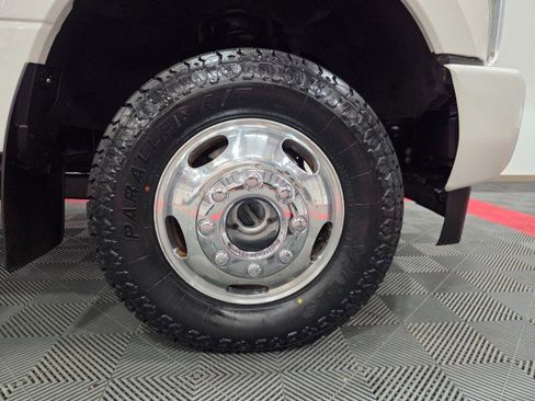 Used 2019 Ford F350 Platinum w/ Platinum Ultimate Package image 90