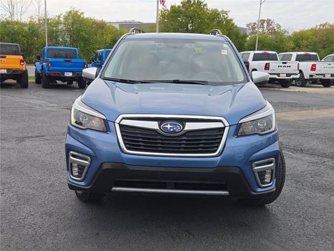 Used 2021 Subaru Forester Touring image 4