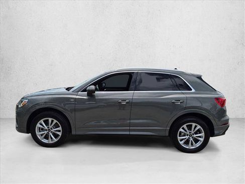 Used 2022 Audi Q3 2.0T Premium Plus w/ Premium Plus Package AWD/4WD image 8