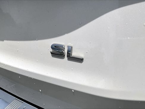 Used 2023 Nissan Rogue SL FWD image 18