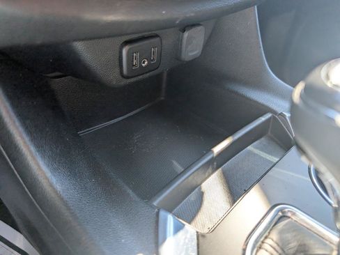Used 2020 Chevrolet Traverse LS FWD image 6