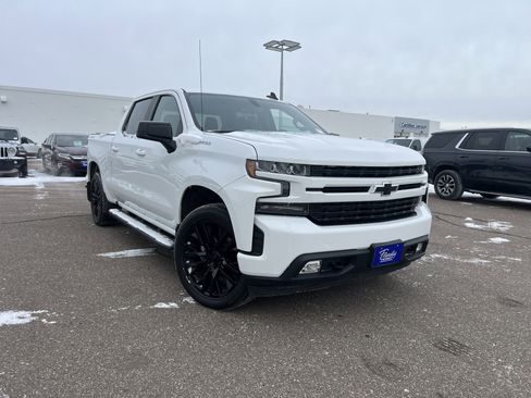 Used 2019 Chevrolet Silverado 1500 RST w/ All-Star Edition image 2