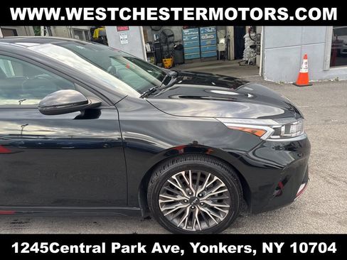 Used 2023 Kia Forte GT-Line w/ GT-Line Premium Package FWD image 10