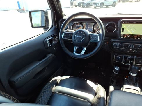 Used 2022 Jeep Wrangler Unlimited Sahara AWD/4WD image 10