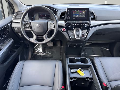 Used 2023 Honda Odyssey Touring image 5