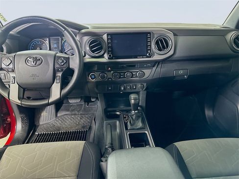 Used 2023 Toyota Tacoma TRD Sport image 18