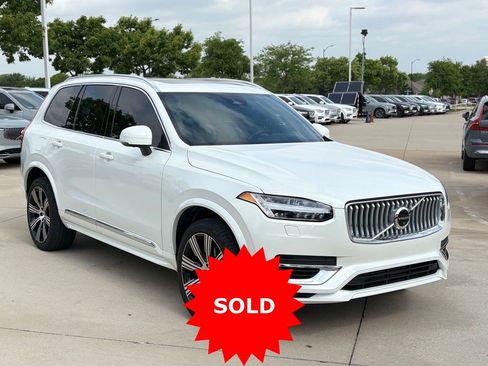 Certified 2024 Volvo XC90 T8 Ultimate w/ Lounge Package AWD/4WD image 5