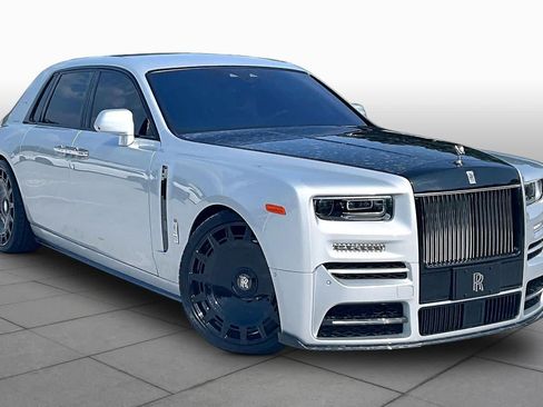 Used 2024 Rolls-Royce Phantom Sedan RWD image 3