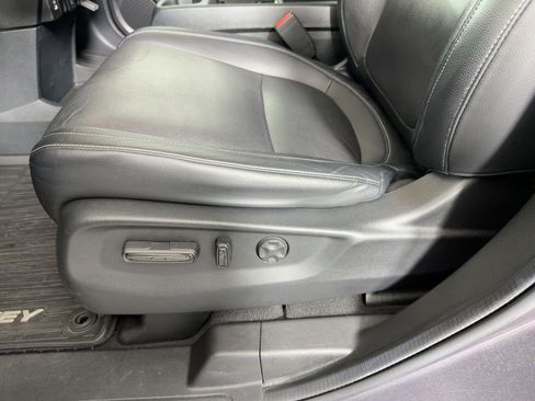 Used 2024 Honda Odyssey Touring image 13