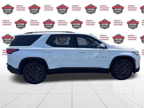 Used 2023 Chevrolet Traverse RS image 4