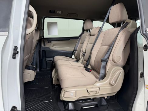 Used 2020 Honda Odyssey EX image 19