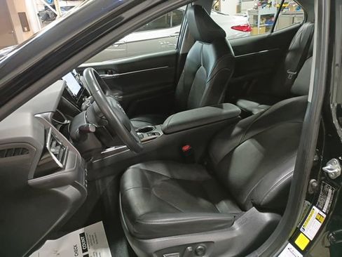 Used 2024 Toyota Camry XSE image 10