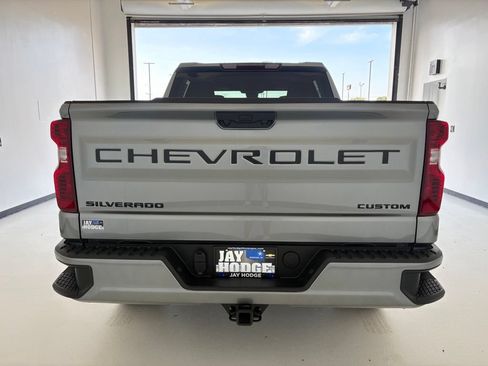 New 2026 Chevrolet Silverado 1500 Custom w/ Turbomax Blackout Package AWD/4WD image 18