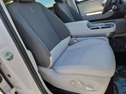 Certified 2026 Hyundai Ioniq 9 SE AWD/4WD image 21