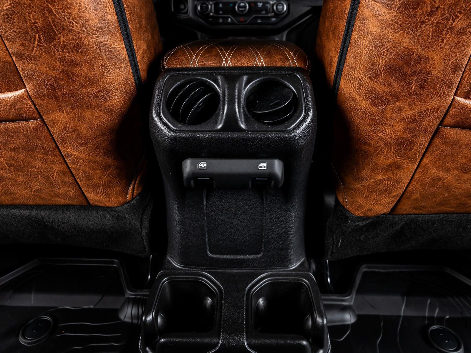 Used 2025 Jeep Wrangler Unlimited Sport AWD/4WD image 30