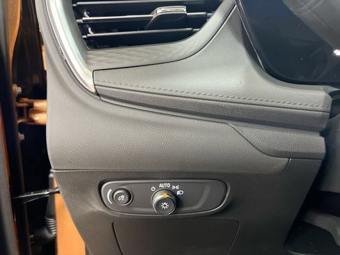 Used 2024 Buick Encore GX Sport Touring w/ Comfort Package FWD image 17