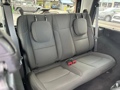 Used 2023 Jeep Wrangler Sport AWD/4WD image 26
