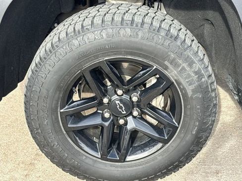 Used 2022 Chevrolet Silverado 1500 LT Trail Boss w/ LT Trail Boss Premium Package image 32