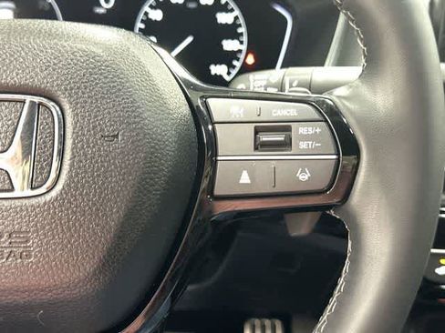 Used 2025 Honda Civic Sport image 18