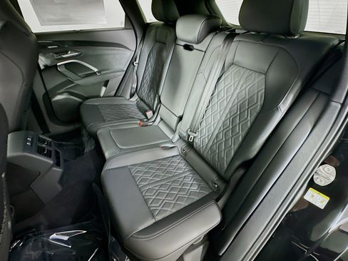 New 2026 Audi SQ5 Premium Plus AWD/4WD image 9