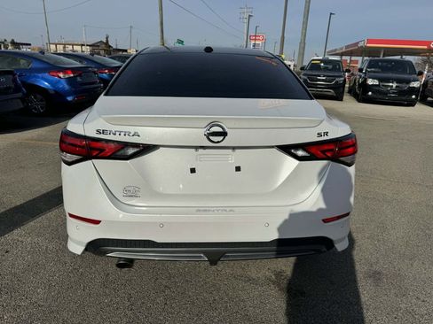 Used 2021 Nissan Sentra SR w/ SR Premium Package image 7