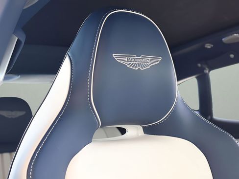 Used 2025 Aston Martin DBX 707 AWD/4WD image 23