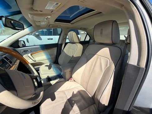 Used 2010 Lincoln MKZ FWD image 10
