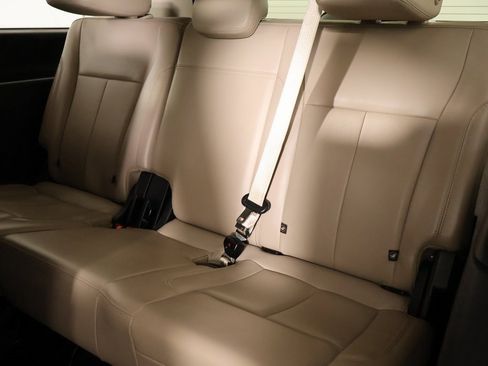 Used 2023 Ford Expedition Max XLT image 14