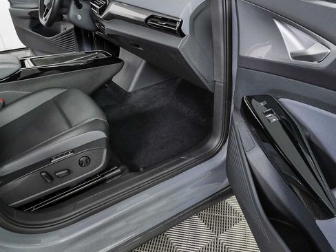 Certified 2023 Volkswagen ID.4 Pro S RWD image 28