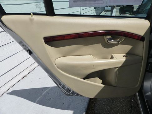 Used 2007 Volvo S80 3.2 image 11