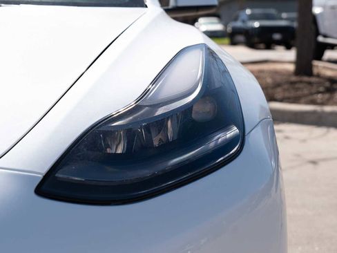 Used 2022 Tesla Model 3 Long Range image 3