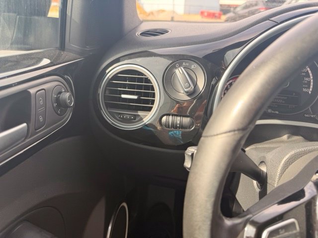 Used 2016 Volkswagen Beetle 1.8T S FWD image 18
