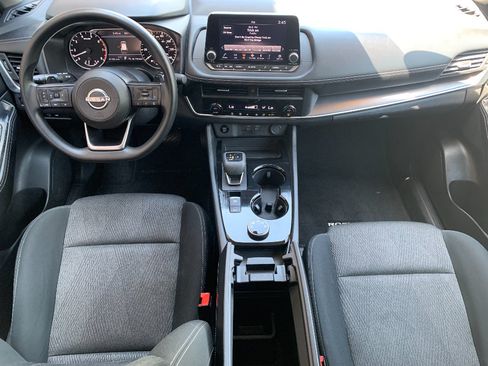 Used 2024 Nissan Rogue SV AWD/4WD image 16